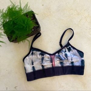 Free People Movement sports bra tie dye Blue/White/ Pink :) 🏋️‍♀️ 🧘‍♀️